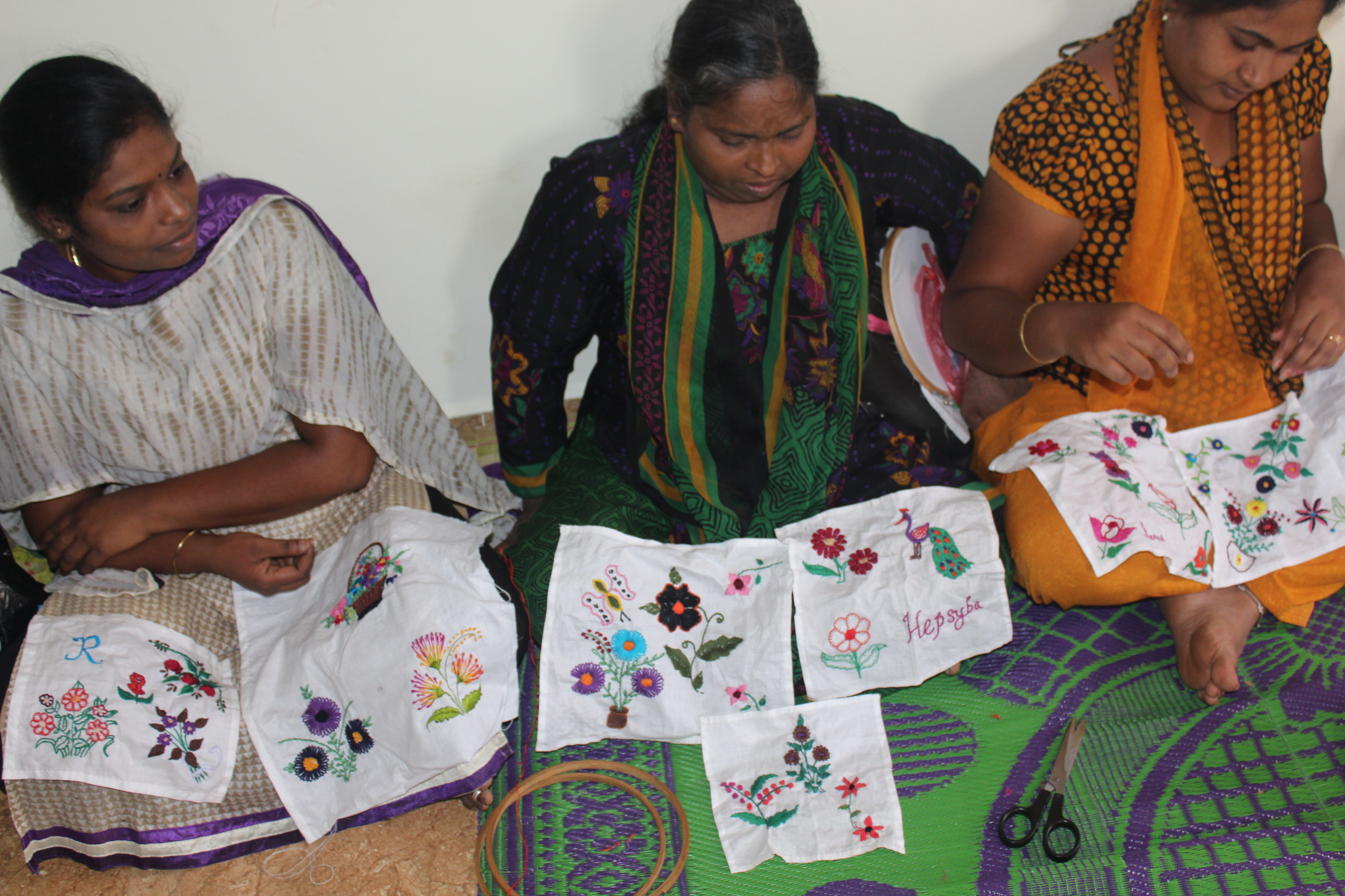 Free Tailoring and embroidery designs Classes at K